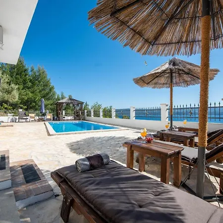 Kuca Za Odmor Bernarda Holiday home *