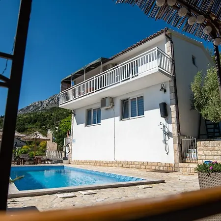 Kuca Za Odmor Bernarda Holiday home *
